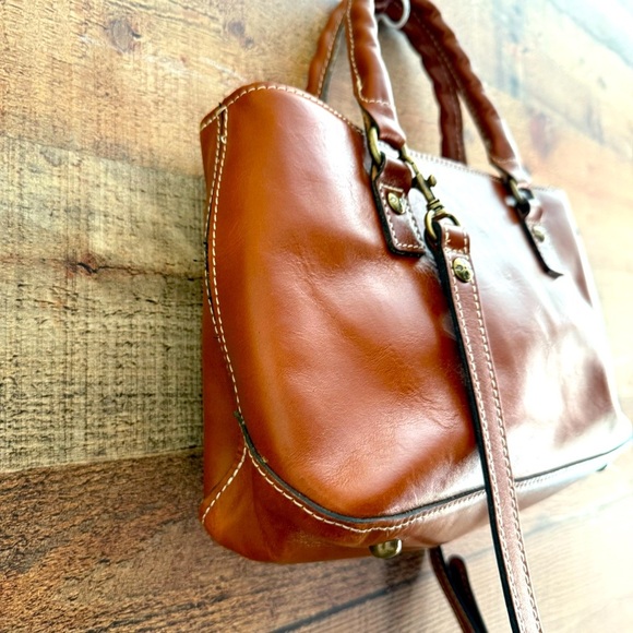 NWOT Patricia Nash Heritage Collection Angela Brown Leather Satchel/Crossbody - Picture 5 of 16
